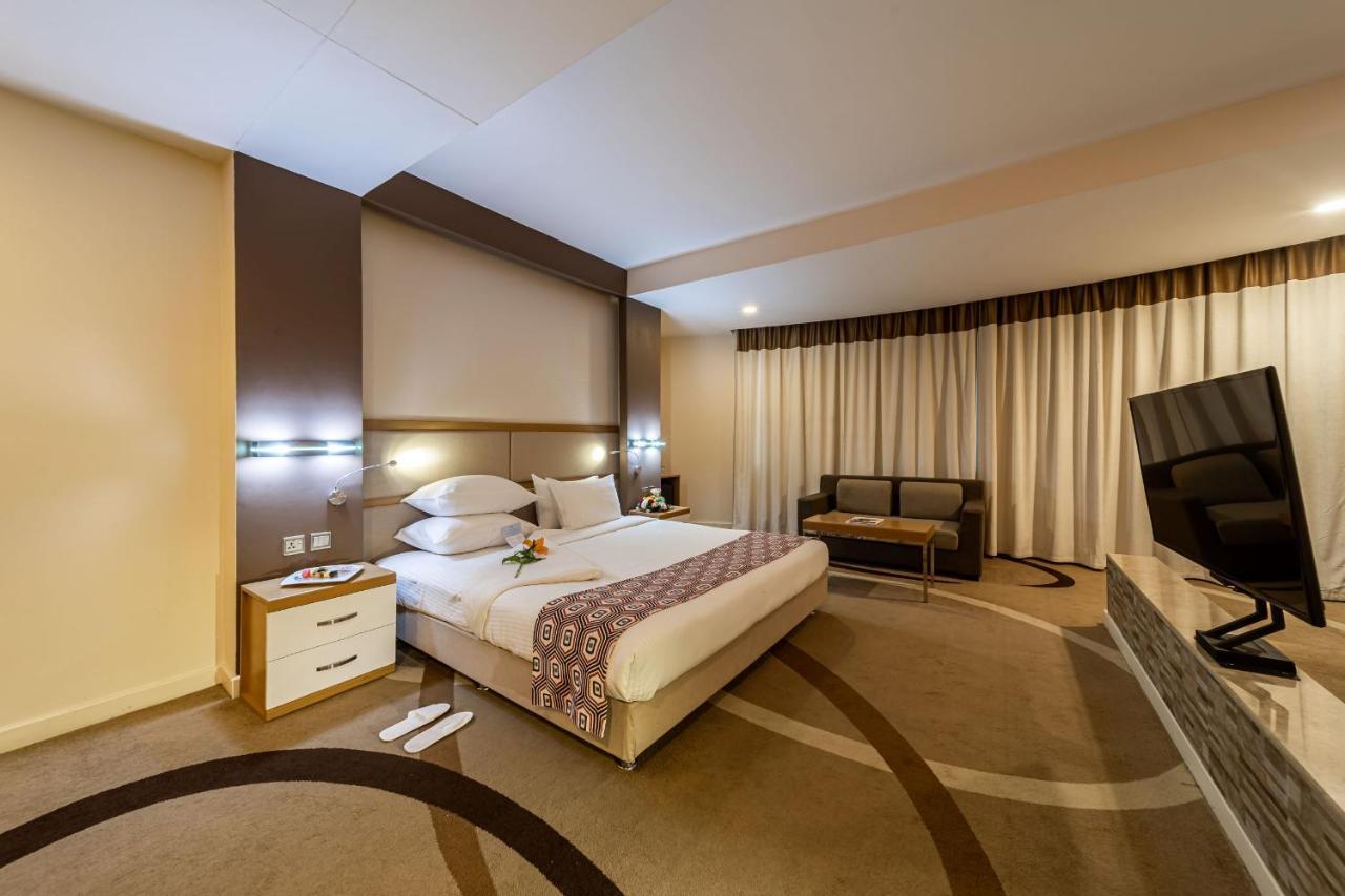 Prideinn Azure Hotel Nairobi Westlands Exterior photo