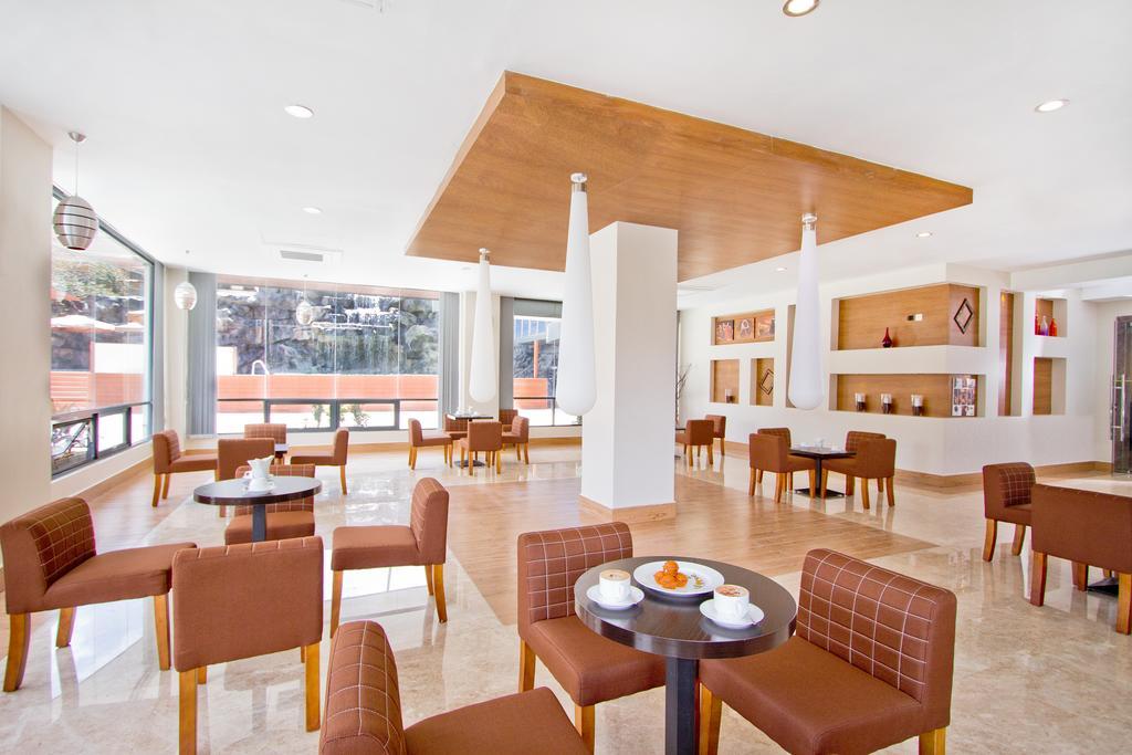 Prideinn Azure Hotel Nairobi Westlands Exterior photo