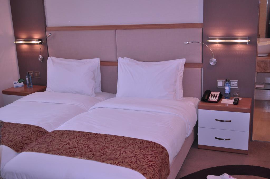 Prideinn Azure Hotel Nairobi Westlands Exterior photo